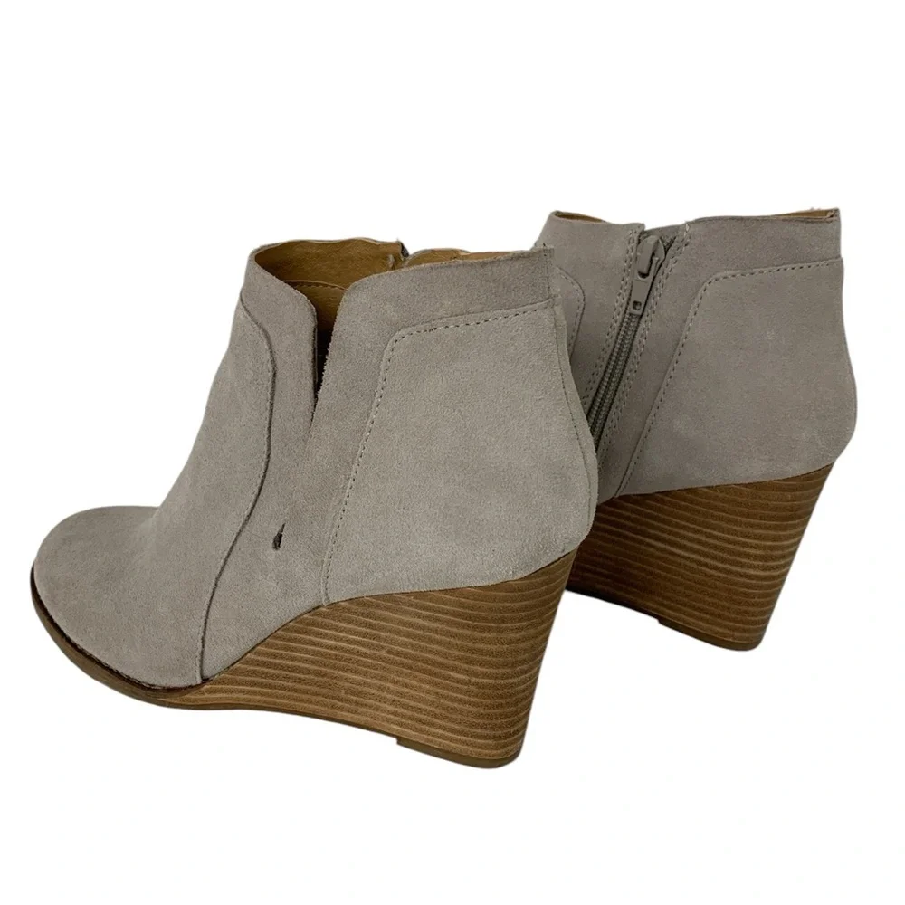 Lucky Brand Yaba Wedge Bootie Gray Suede 3 1/4” Heel Women’s Size 8
